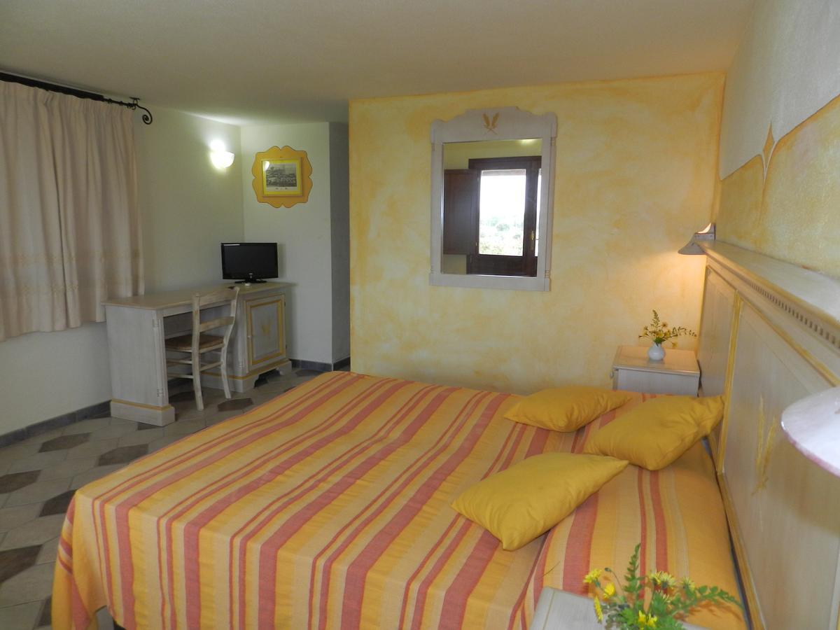Hotel Minnia Budoni Dış mekan fotoğraf