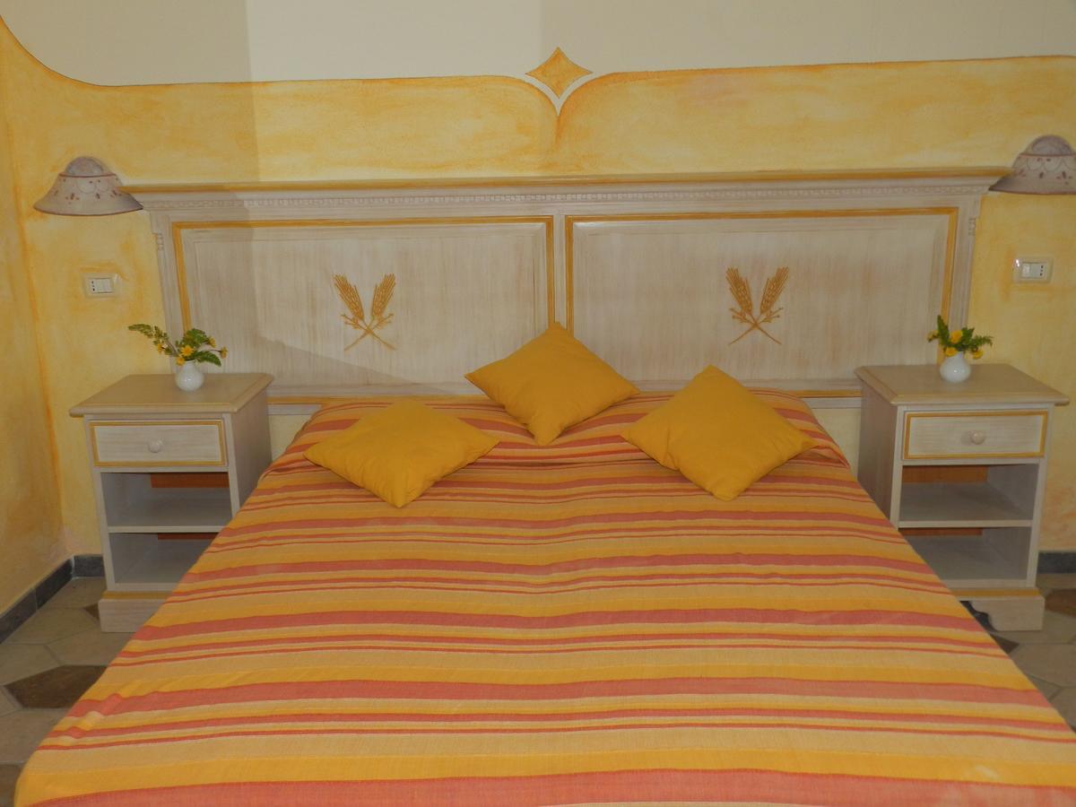 Hotel Minnia Budoni Dış mekan fotoğraf