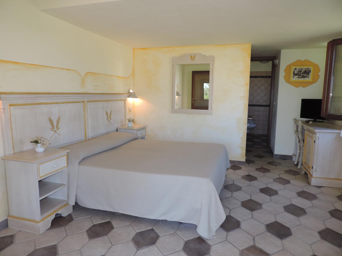 Hotel Minnia Budoni Dış mekan fotoğraf
